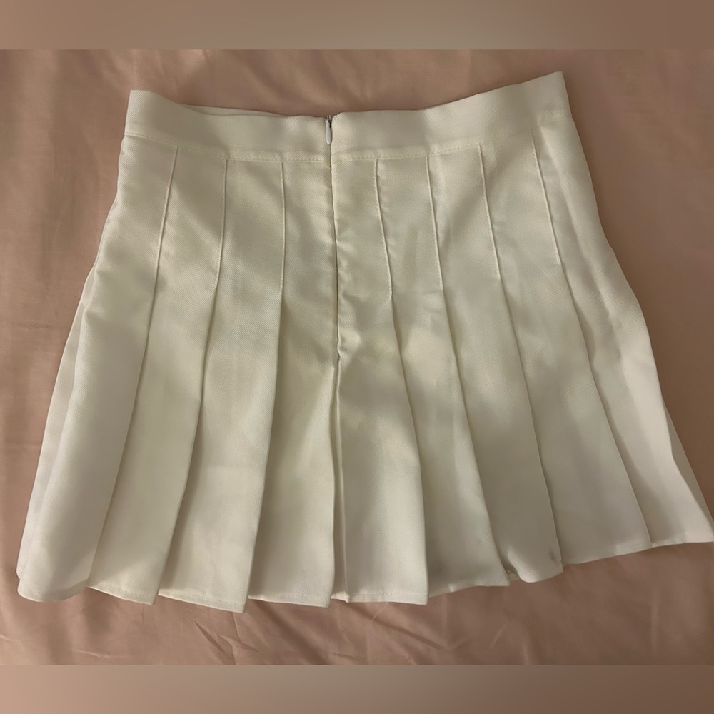 White tennis skirt
